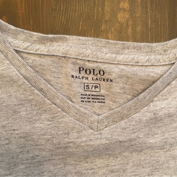 POLO ralph lauren mens vneck t-shirt - Picture 3 of 4